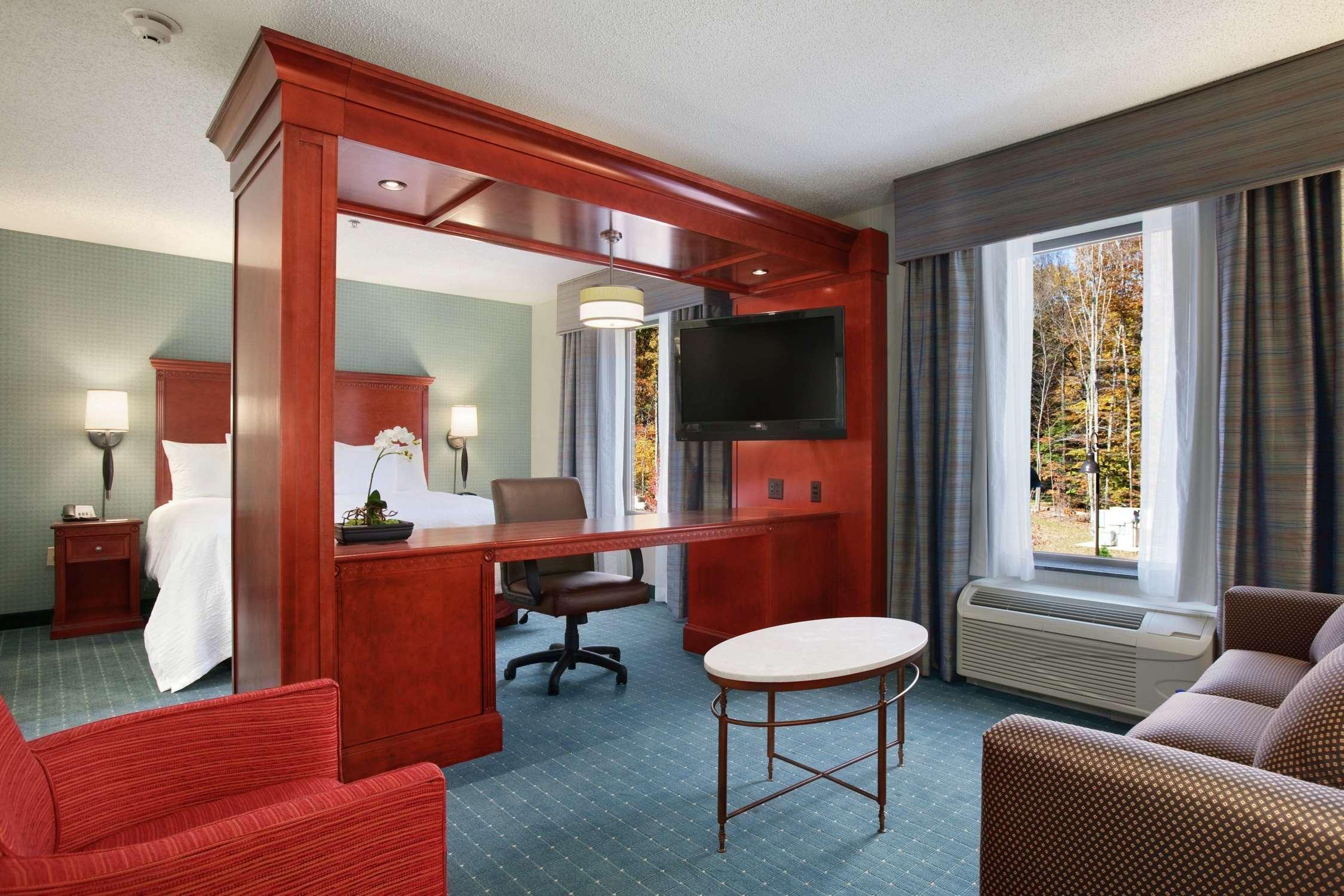 Hampton Inn And Suites Hartford/Farmington Exterior photo